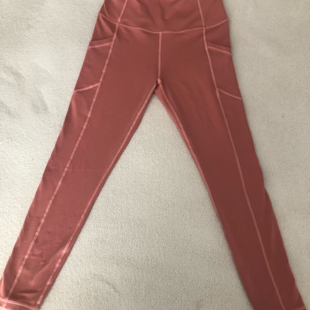 Leggings teen medium great condition comfy new